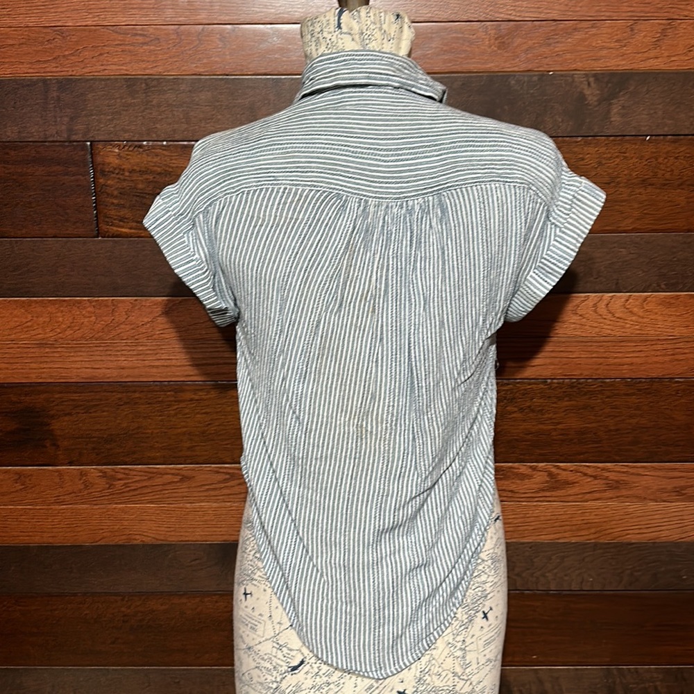 Jopna Collared Short Sleeve Blue Pinstripe Button Down Blouse - Picture 8 of 9
